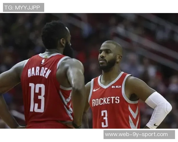 保罗助攻表现出色大洛三分精准记者称二人依然具备首发实力